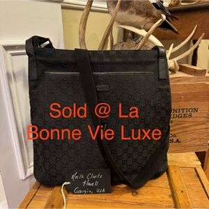 Gucci Flat Black Messenger Crossbody Bag